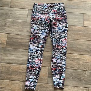 Lululemon size 8 High Times